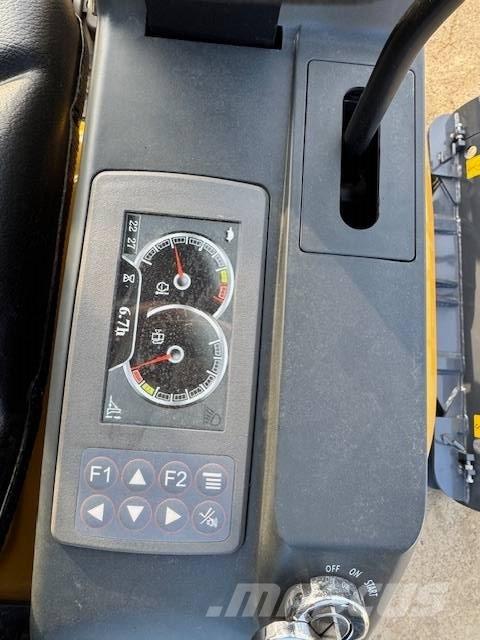 XCMG XE 18 E 소형 굴삭기 7톤 미만