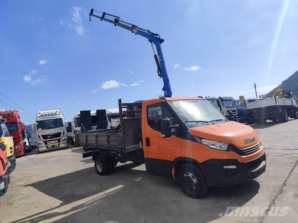 Iveco Daily 35-140 크레인 트럭