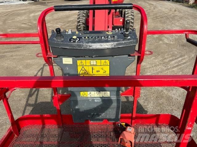 JLG 660 SJ 견인식 전동이동 리프트