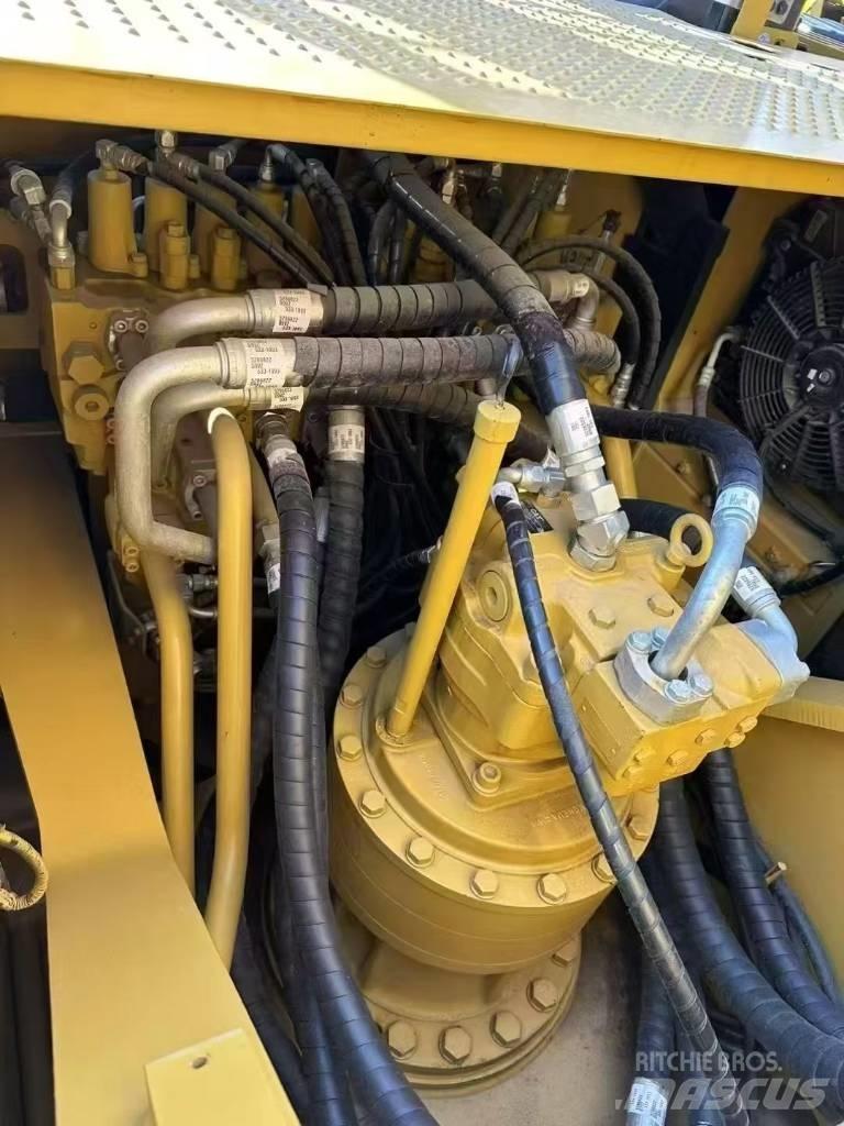 CAT 330 D2 L 대형 굴삭기 29톤 이상