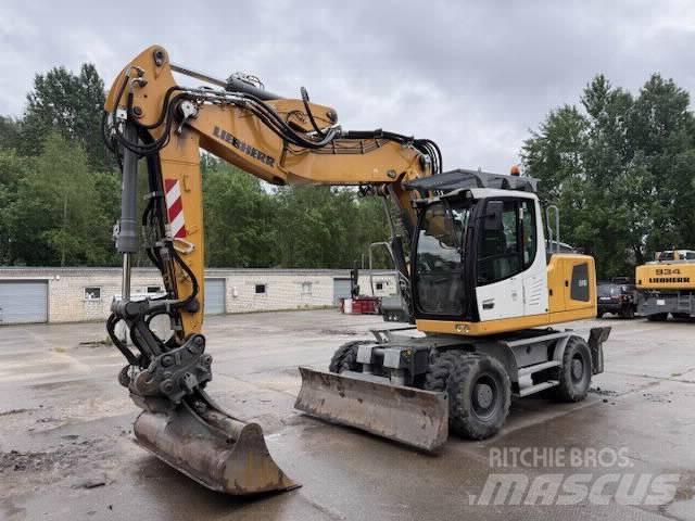 Liebherr A 916  휠 굴삭기