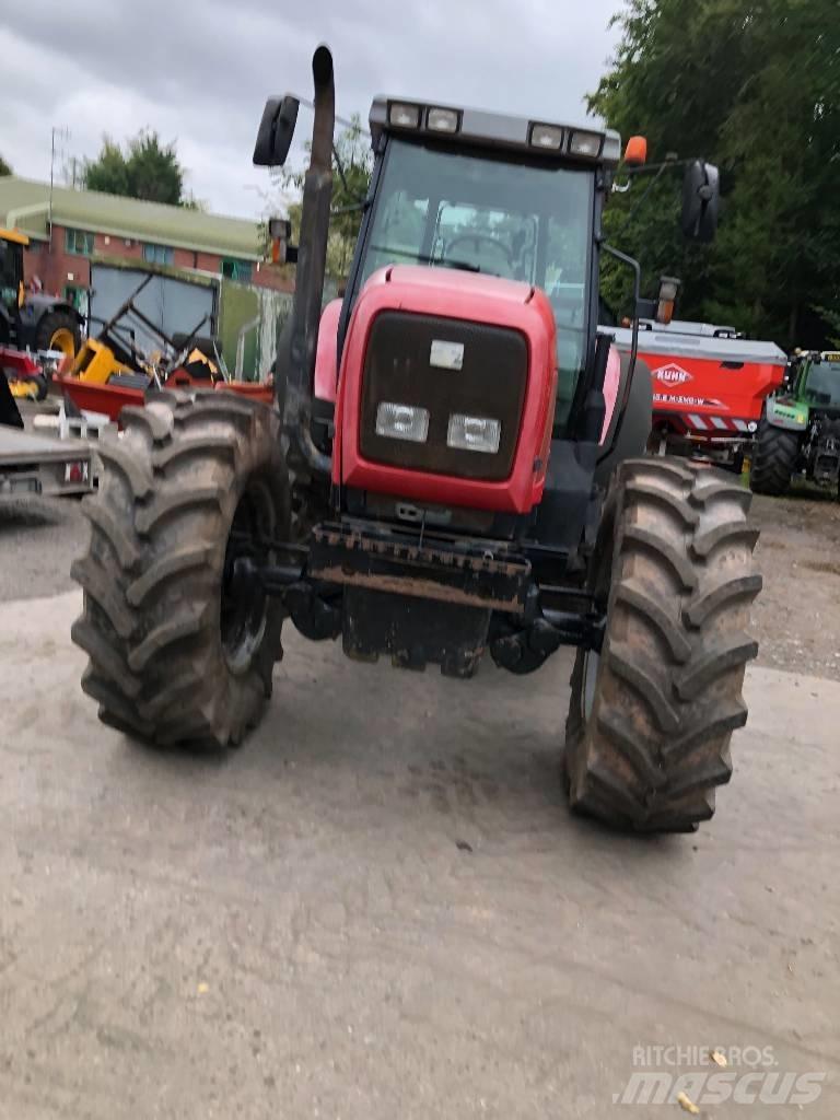 Massey Ferguson 8240 트랙터