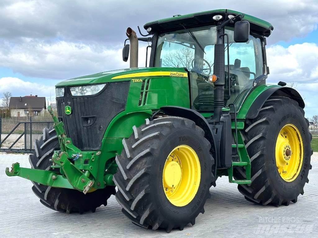 John Deere 7230 R 트랙터