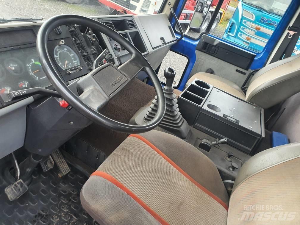 Volvo FL 612 크레인 트럭