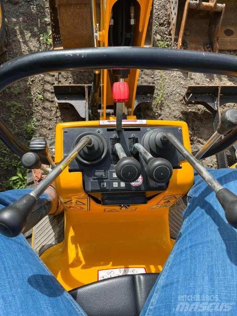 JCB 8008 CTS 소형 굴삭기 7톤 미만