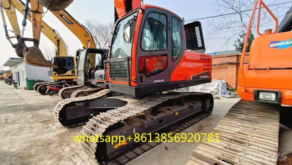 Doosan DX 225 대형 굴삭기 29톤 이상