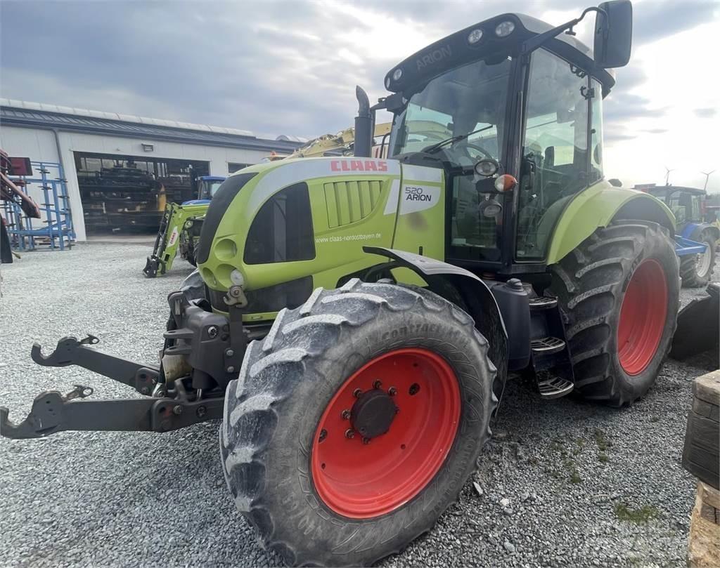 CLAAS Arion 520 트랙터