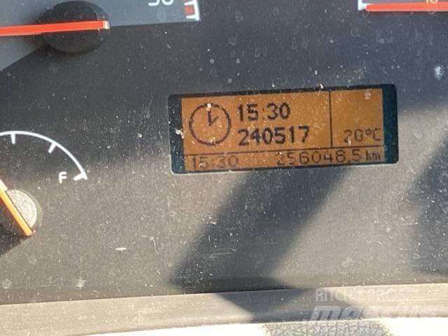 Volvo FL 240 커튼사이더 트럭