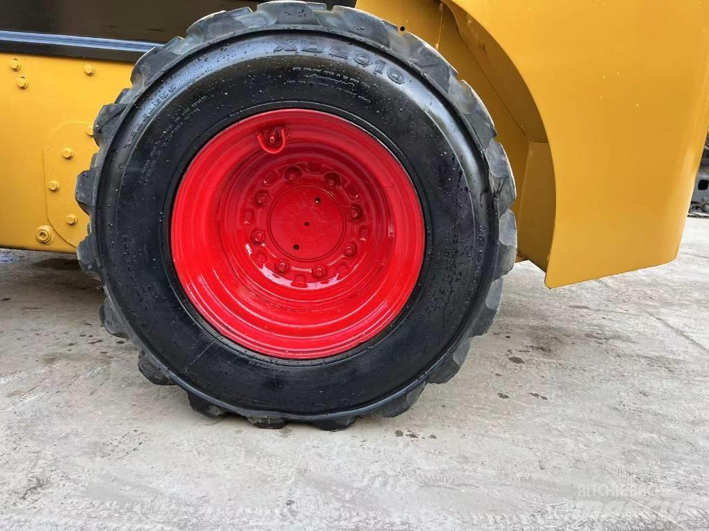 CAT 262 D SR  스키드로더