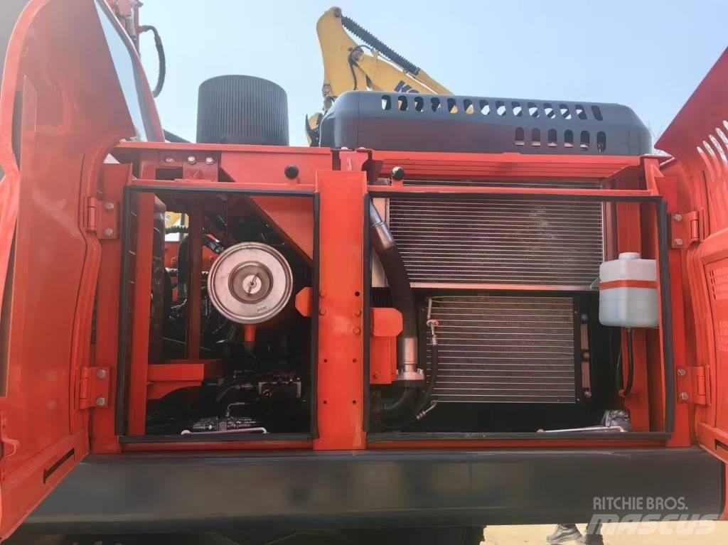 Doosan DX225LC-9C 대형 굴삭기 29톤 이상
