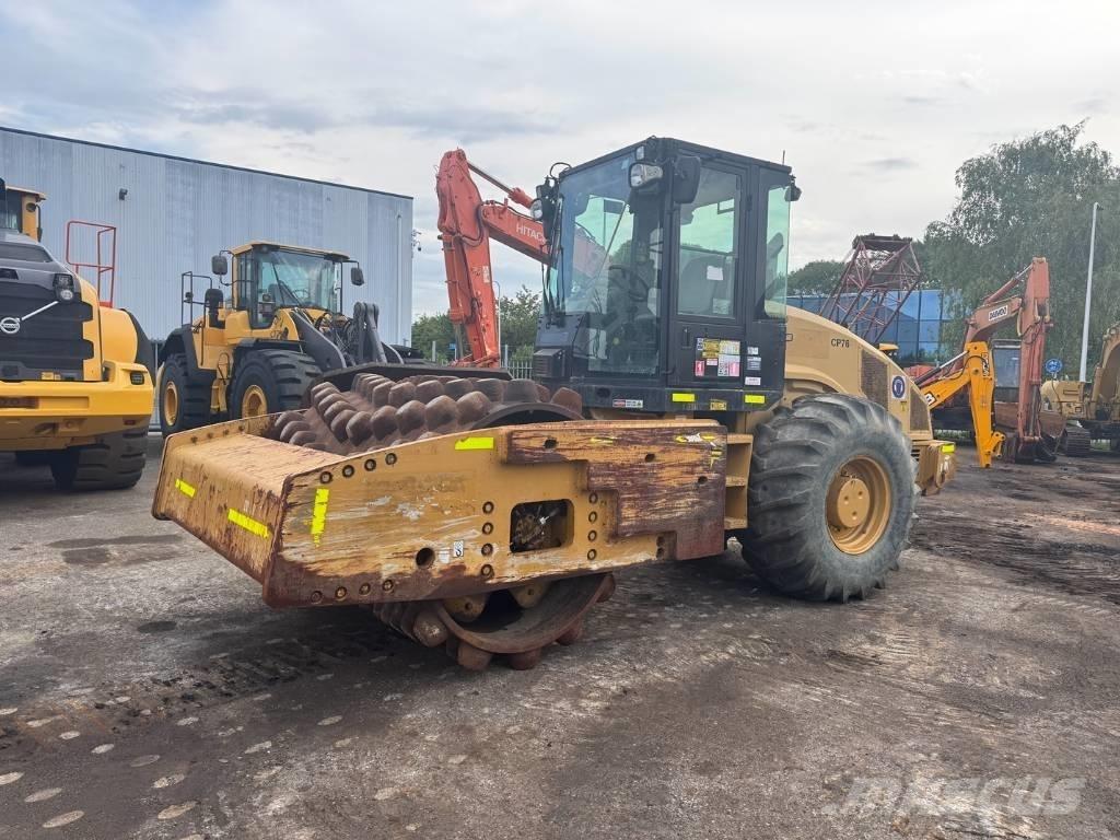 CAT CP 76 싱글 드럼 롤러
