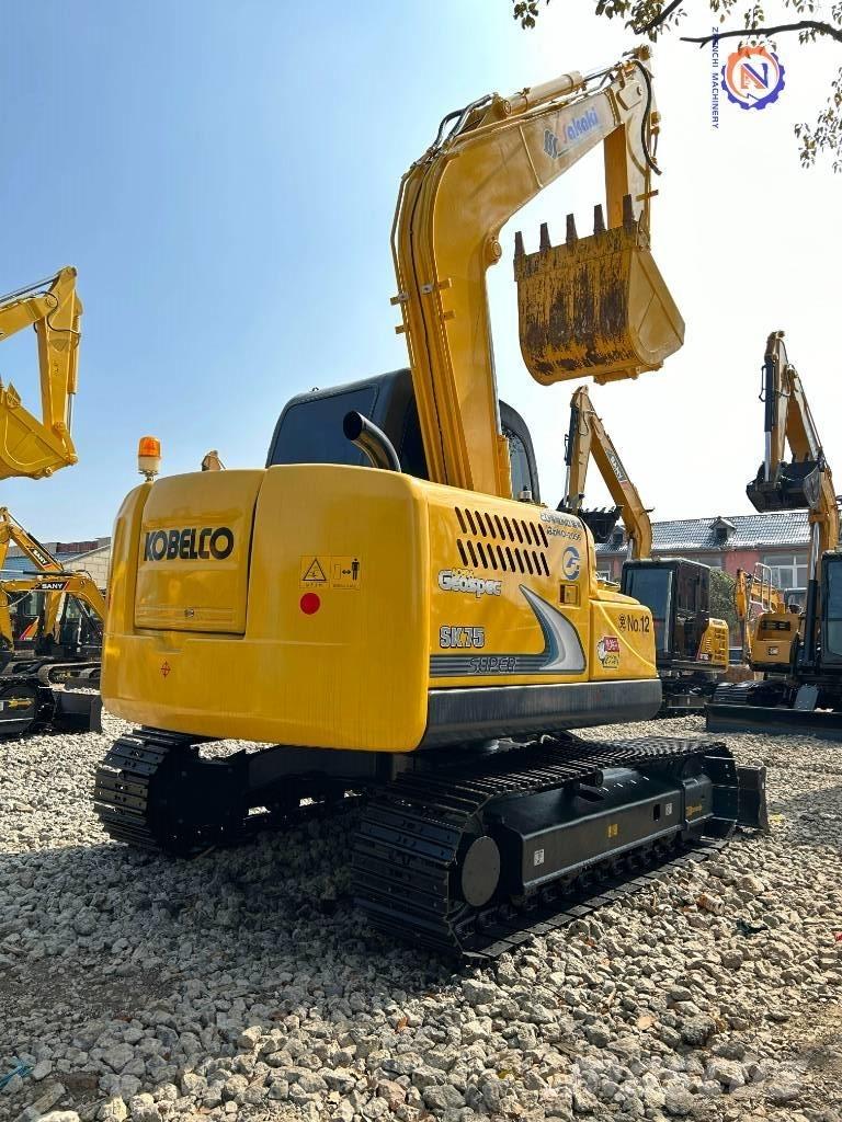 Kobelco SK 75 중형굴삭기 7톤-28톤