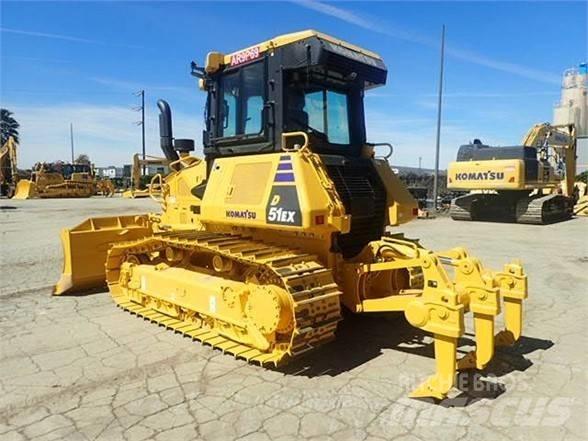 Komatsu D51EXi-24 크롤러 도저