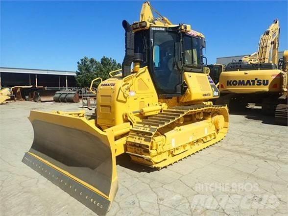 Komatsu D51EXi-24 크롤러 도저