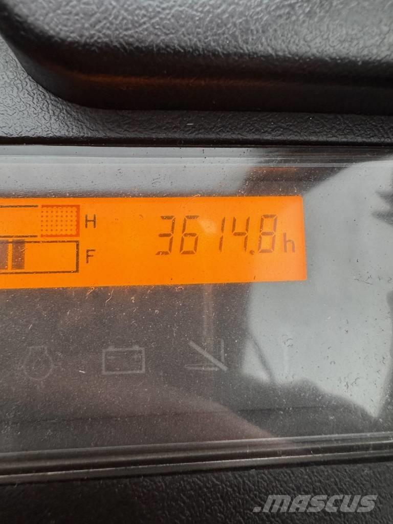 Toyota 02-8 FDF 30 디젤 지게차