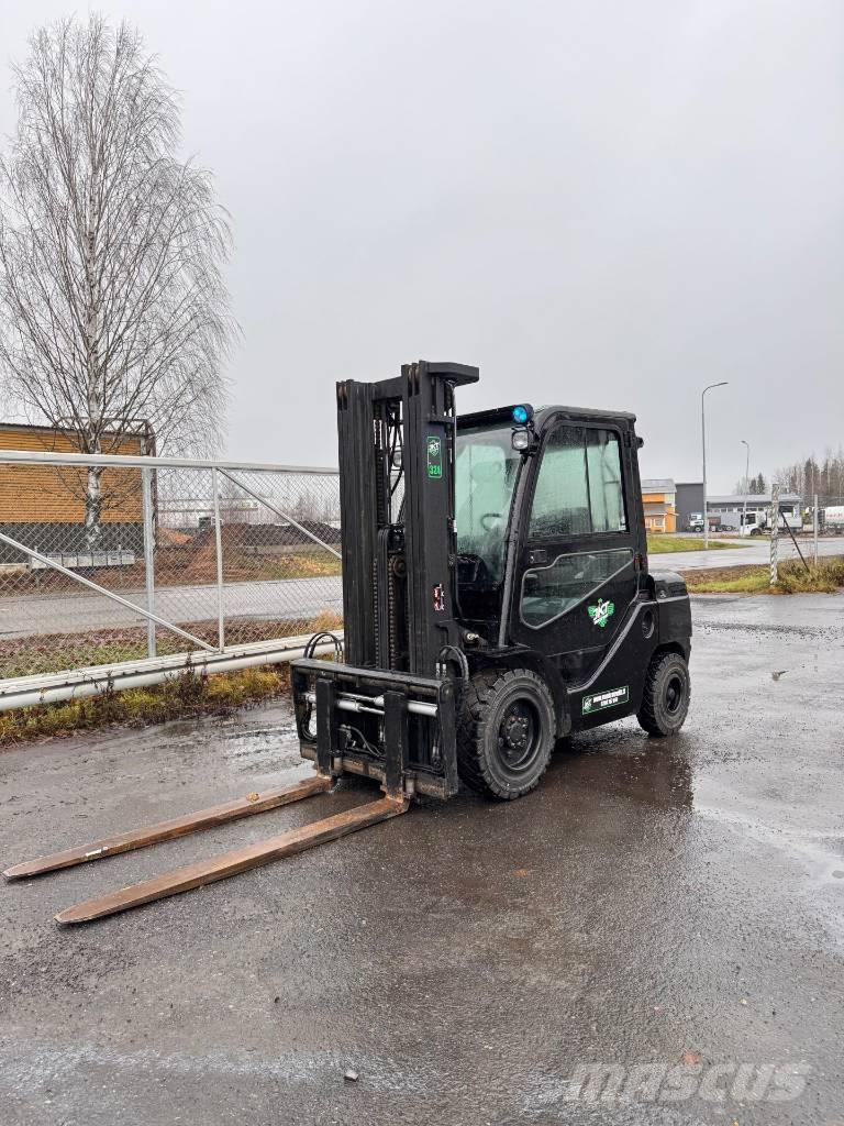 Toyota 02-8 FDF 30 디젤 지게차