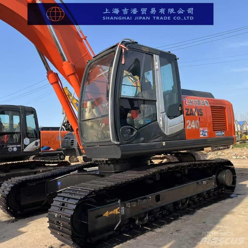 Hitachi ZX 240 대형 굴삭기 29톤 이상