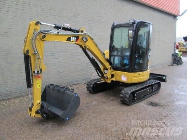 CAT 303.5 소형 굴삭기 7톤 미만