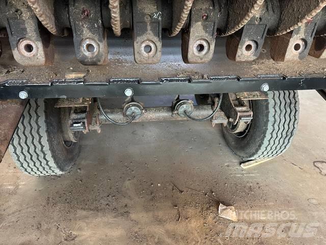 Doppstadt AK 560 폐기물 분쇄기