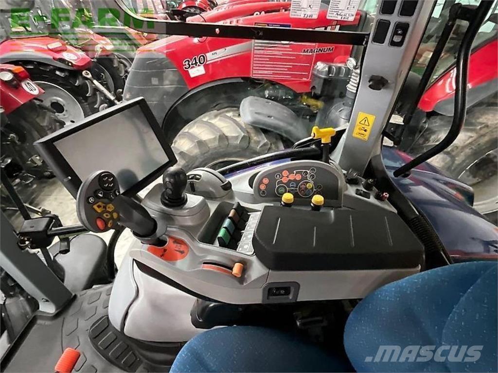 New Holland t7.210 트랙터