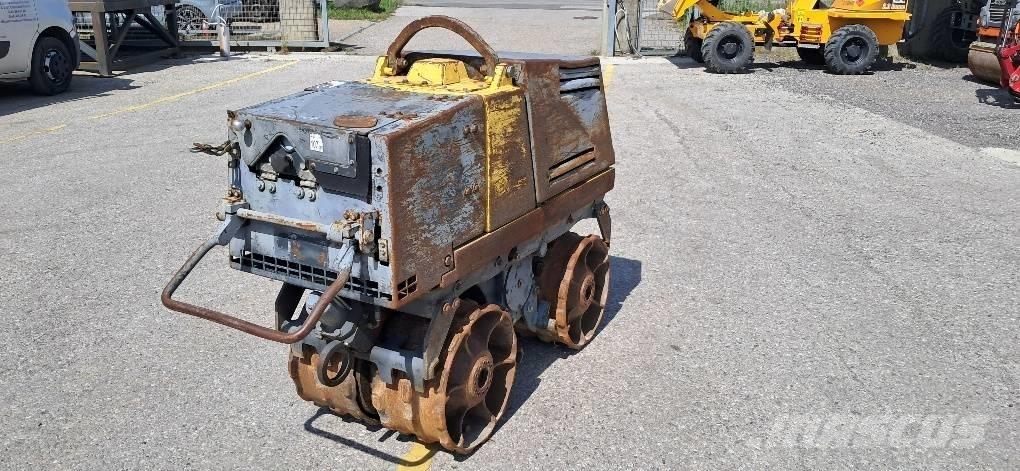 Bomag BW65T 토양 다짐기