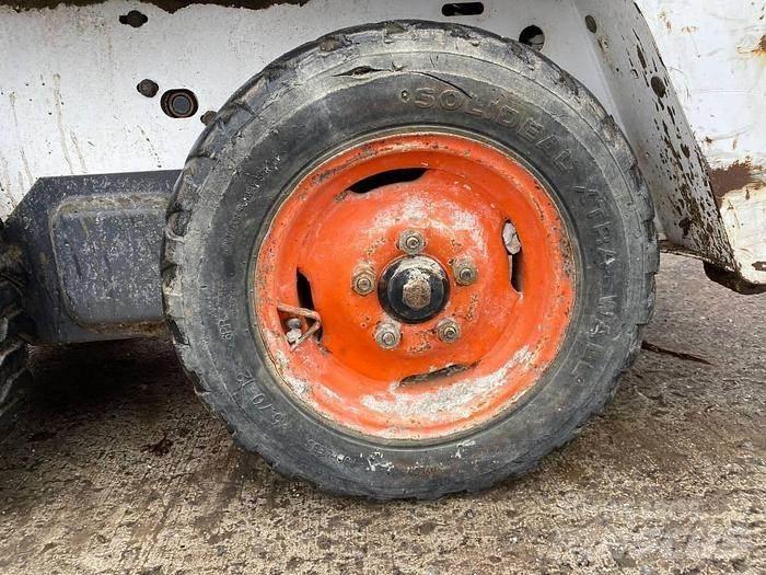 Bobcat S70  휠로우더