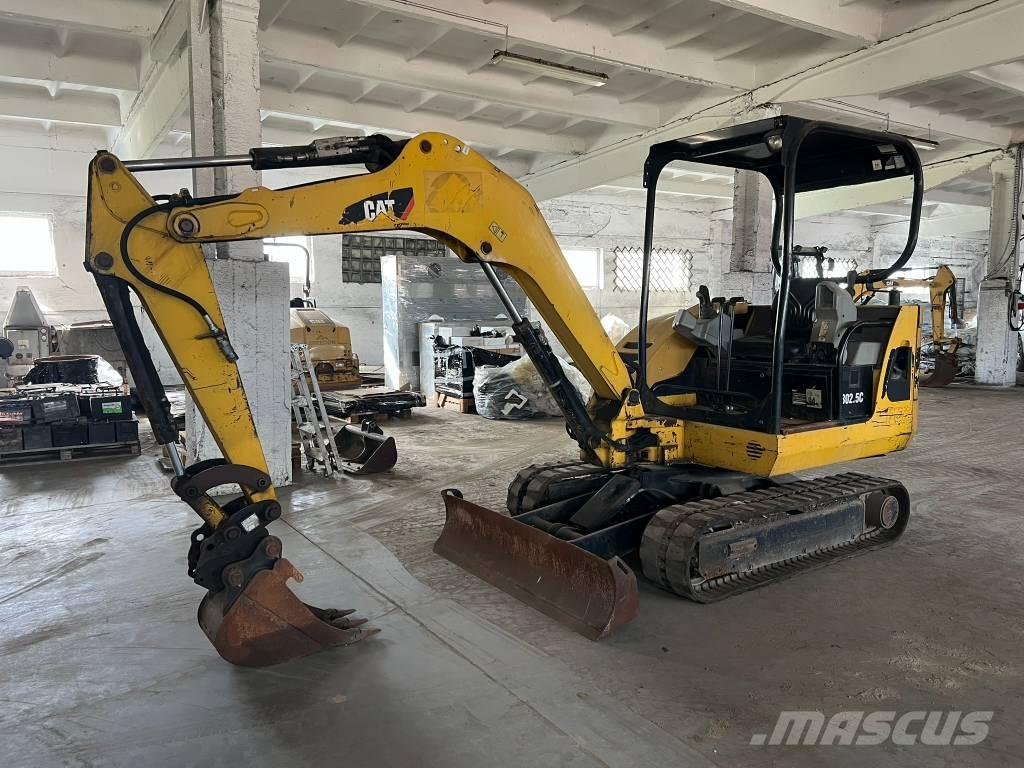 CAT 302.5 C 대형 굴삭기 29톤 이상