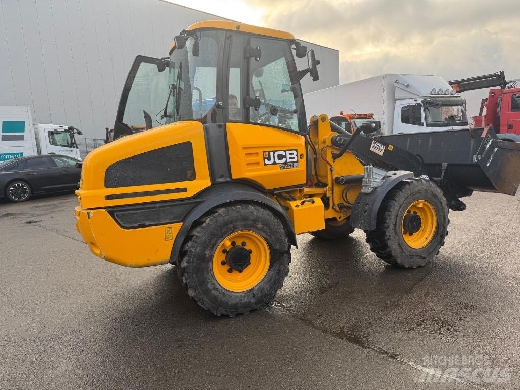 JCB 409 SV 백호로더