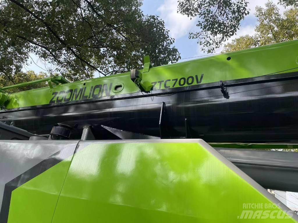 Zoomlion ZTC 700 V A/T 크레인