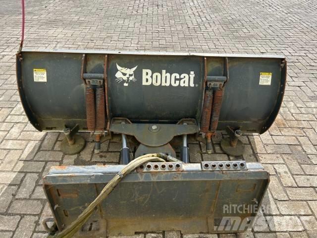 Bobcat 72 Snow Blade  스키드로더