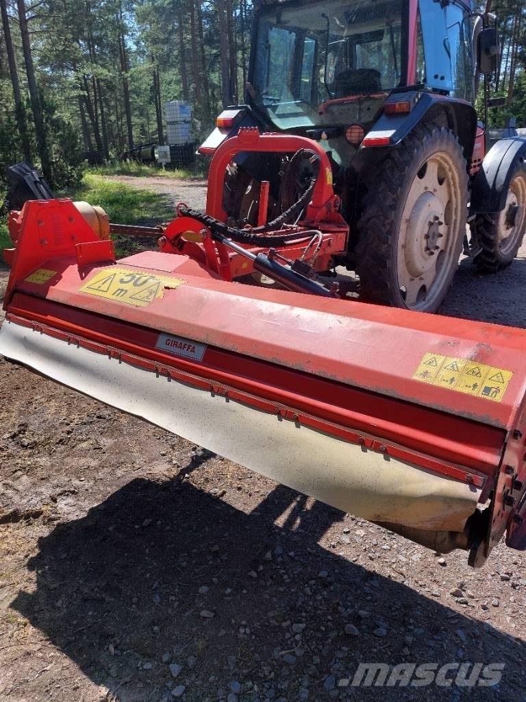 Maschio Giraffa 210 목장 제초기 및 토퍼