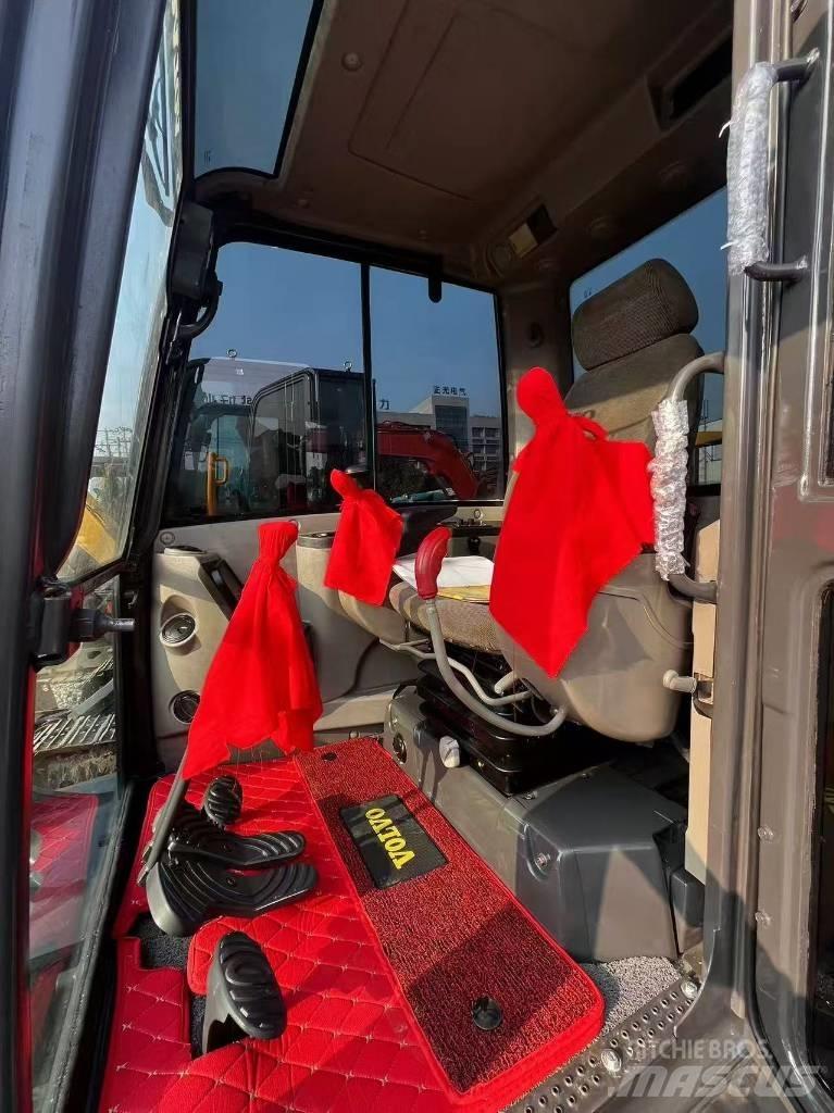 Volvo EC 60 대형 굴삭기 29톤 이상
