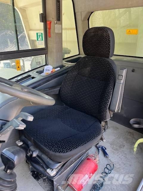 Astra RD32C 초대형 덤프 트럭