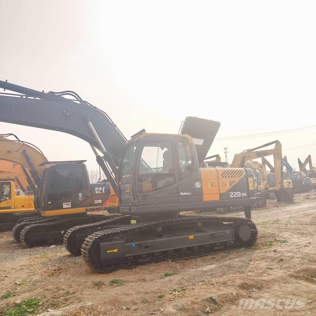 Hyundai R220LC-9S 대형 굴삭기 29톤 이상