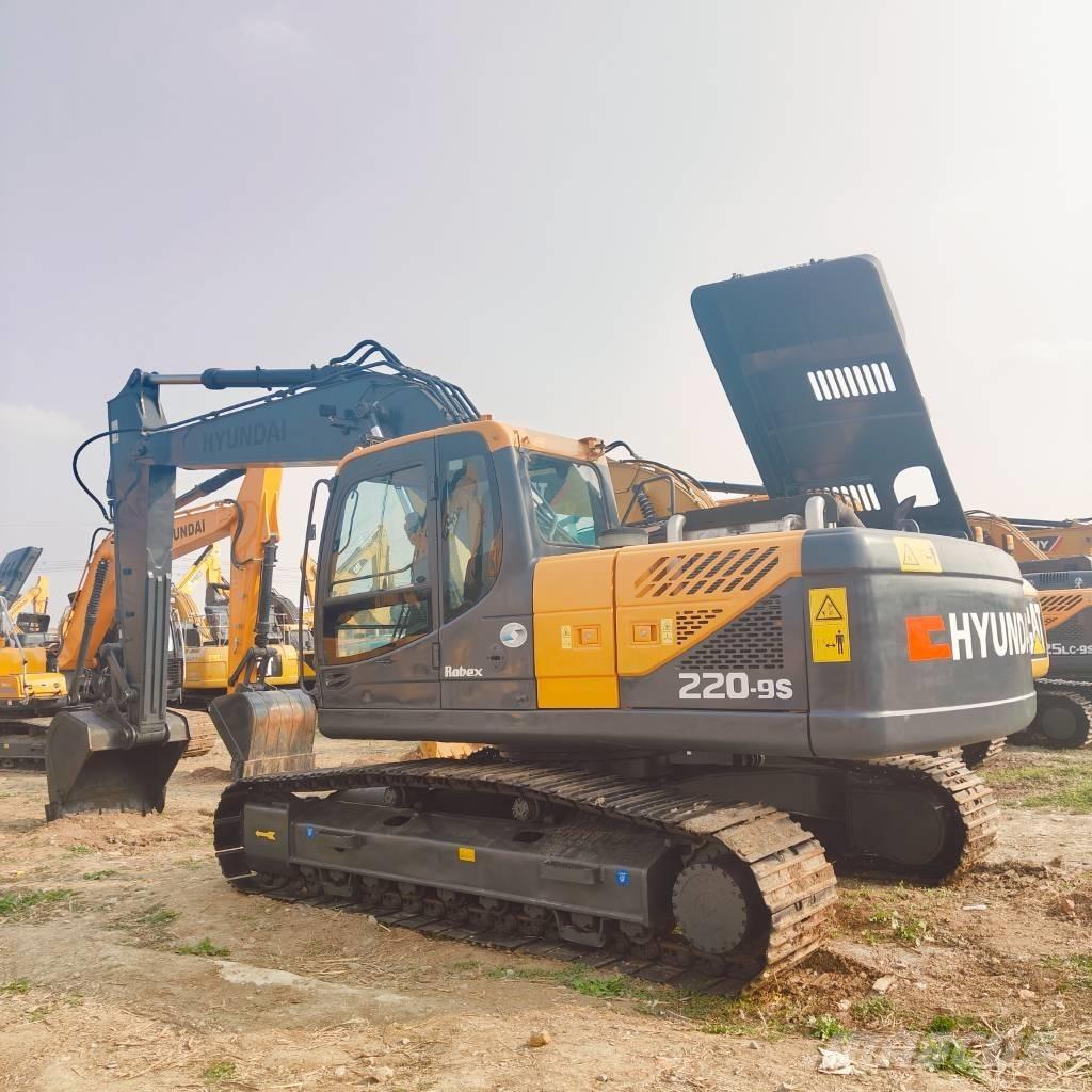 Hyundai R220LC-9S 대형 굴삭기 29톤 이상