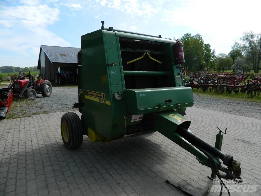 John Deere 545 원형 곤포기
