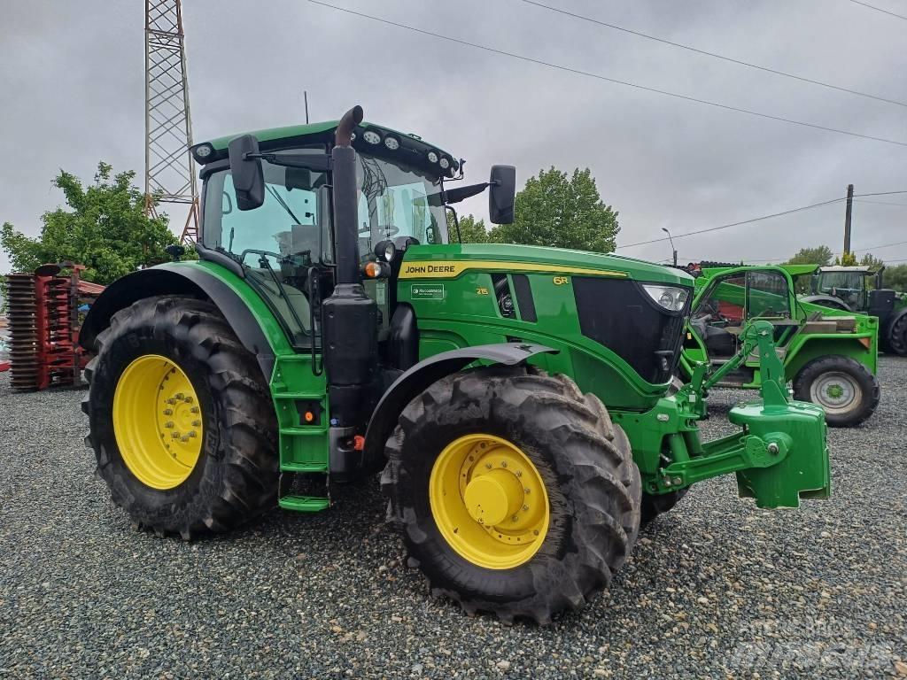 John Deere 6R 215 트랙터