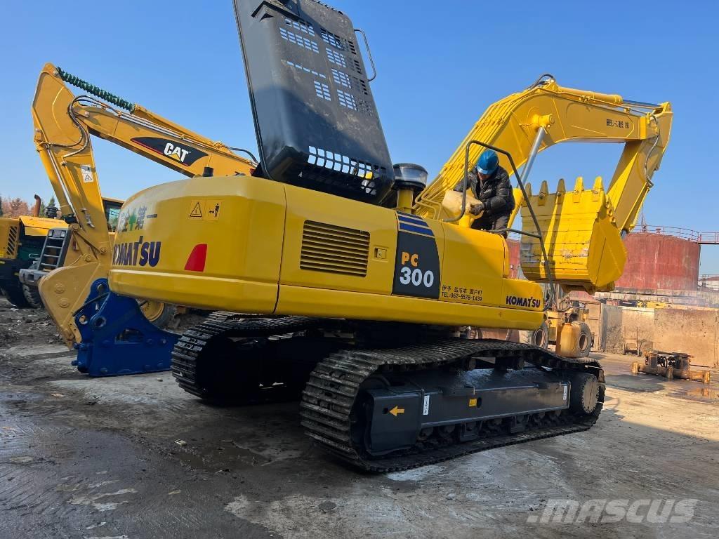 Komatsu PC 300-7 대형 굴삭기 29톤 이상
