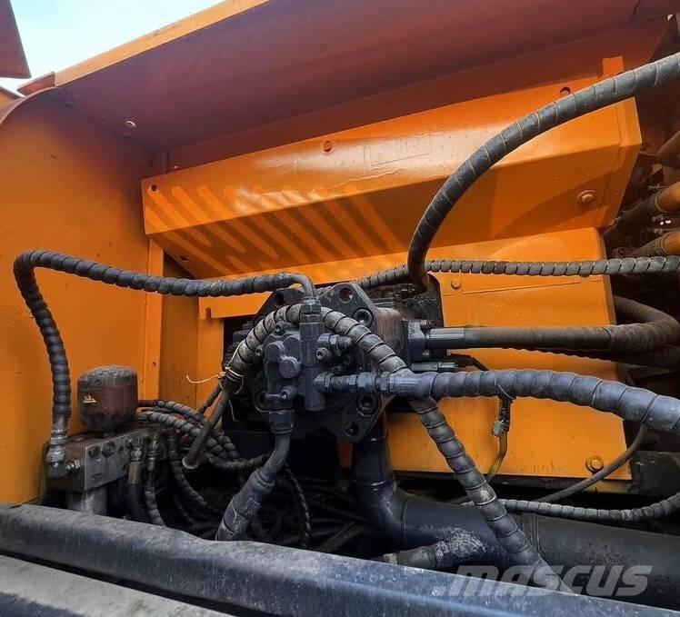 Hyundai R330LC-9T 대형 굴삭기 29톤 이상