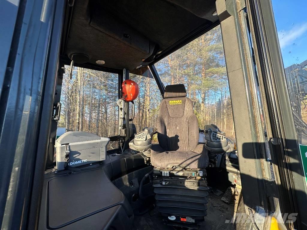 Ponsse Ergo 8W 원목 하베스터