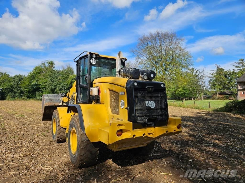CAT 930 M  휠로우더
