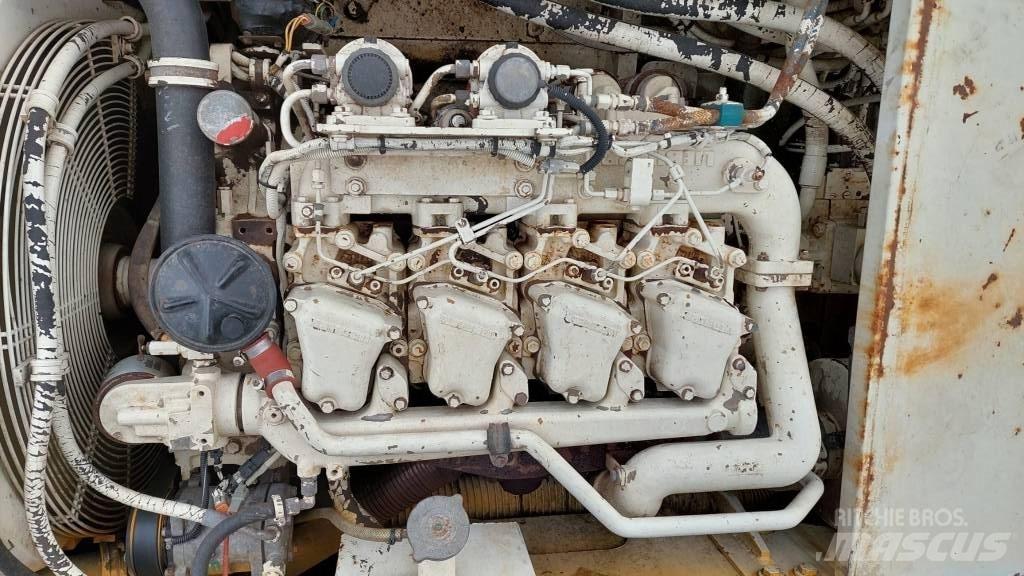 Liebherr 924 대형 굴삭기 29톤 이상