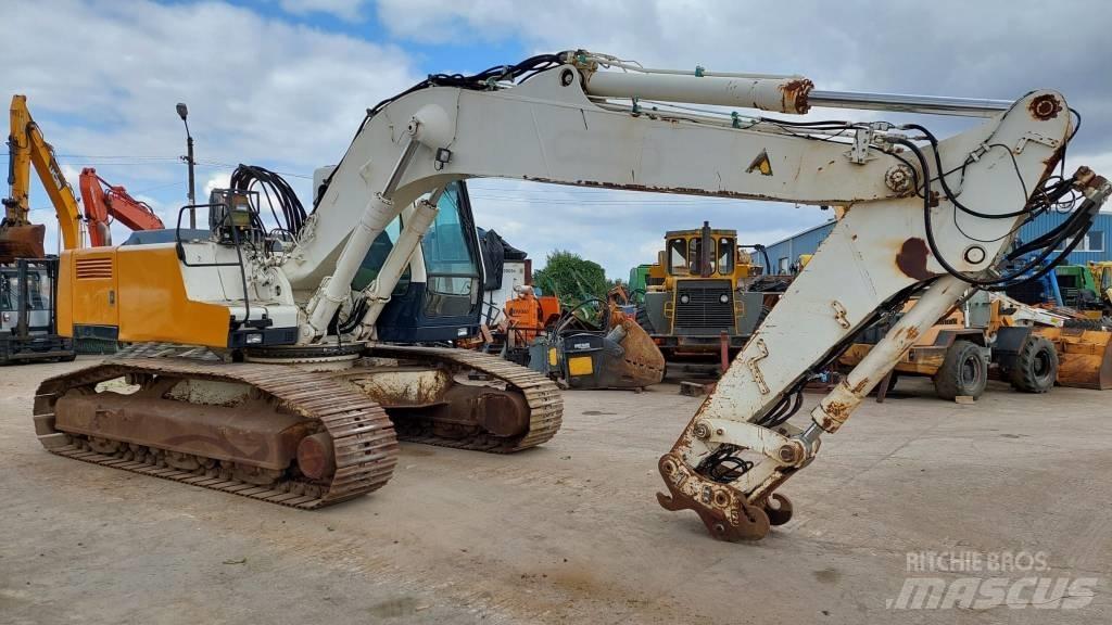 Liebherr 924 대형 굴삭기 29톤 이상