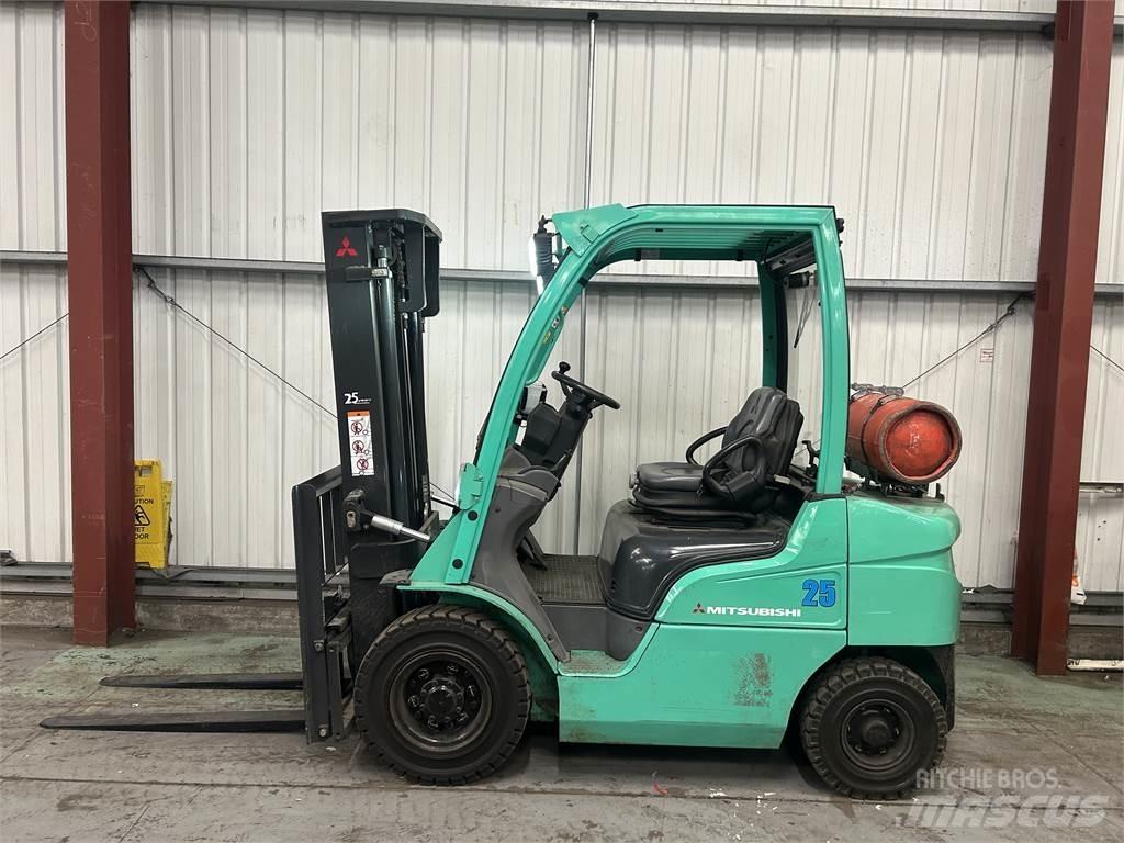 Mitsubishi FG25N LPG 지게차