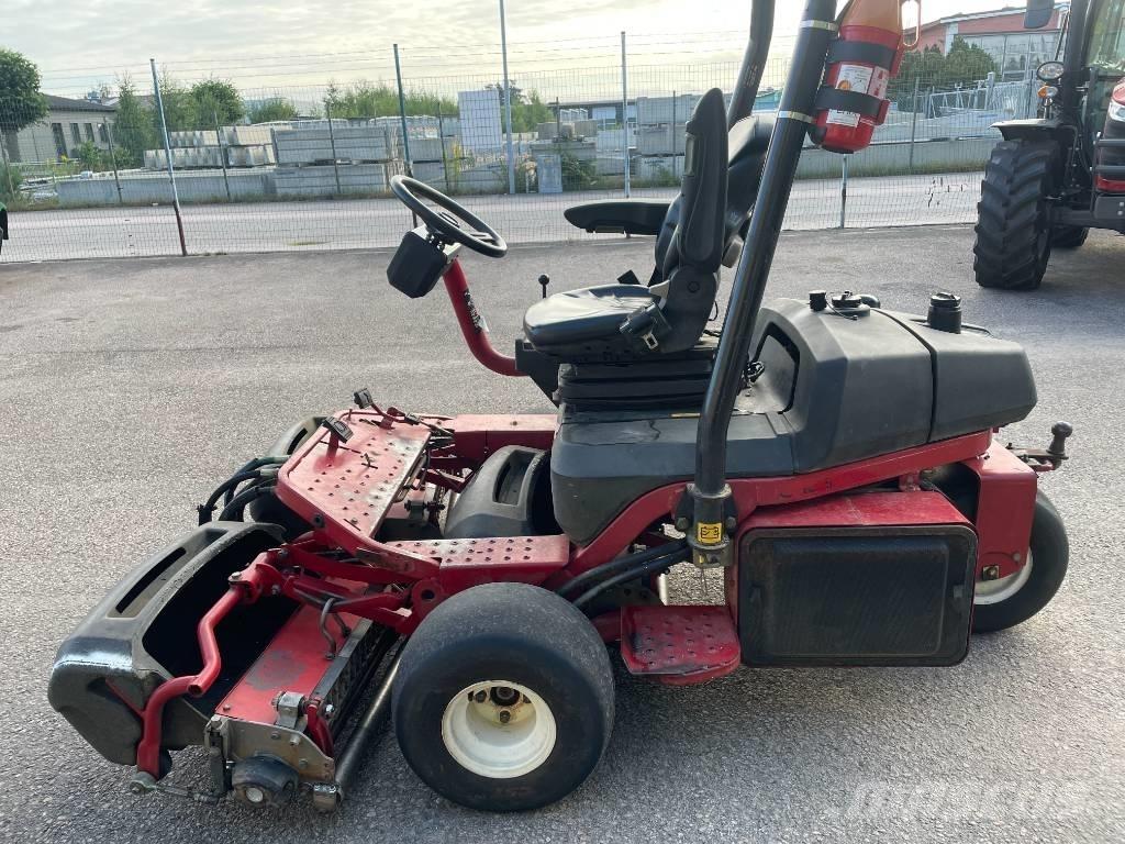 Toro GR3250 탑승형 잔디깎기