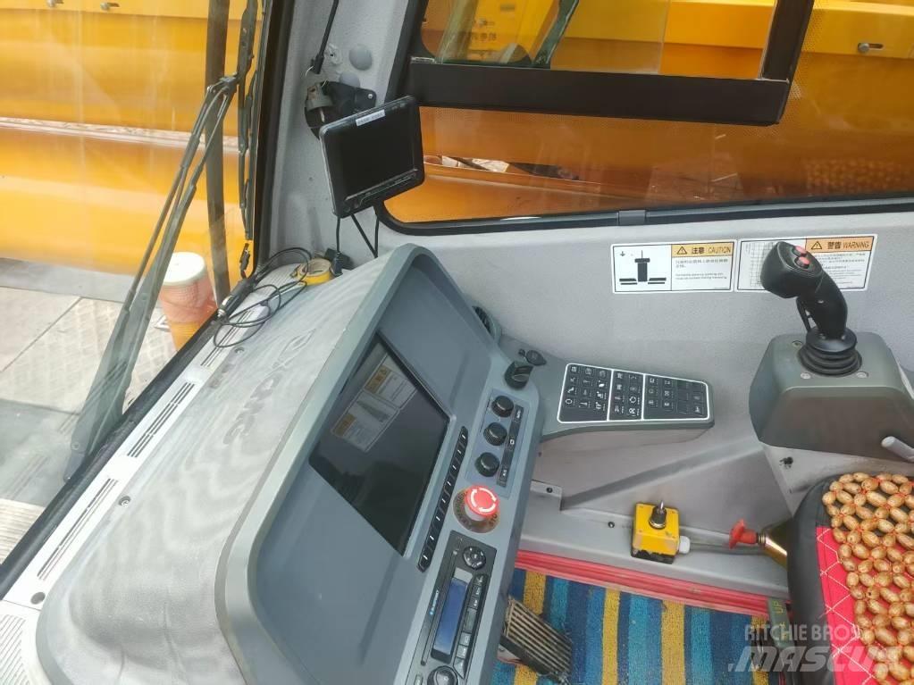 XCMG XCT 130 A/T 크레인