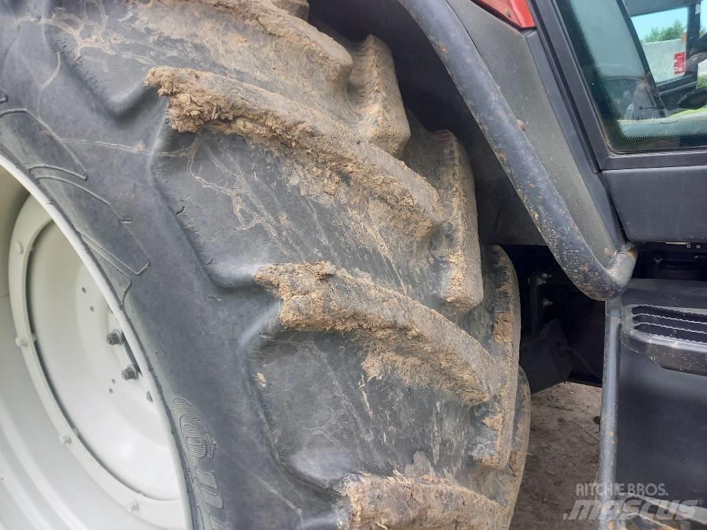 Valtra T 190 트랙터