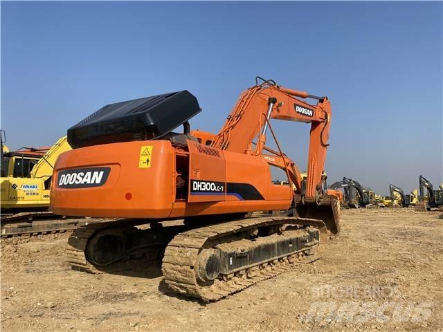 Doosan DH300 대형 굴삭기 29톤 이상
