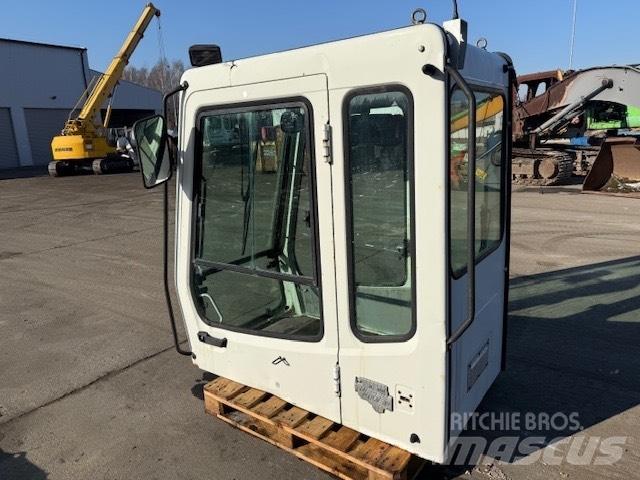 Liebherr SERIA B CAB 캐빈 및 인테리어