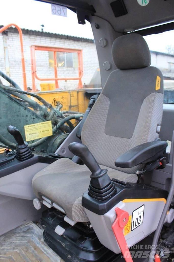 Volvo EC 220 E 대형 굴삭기 29톤 이상